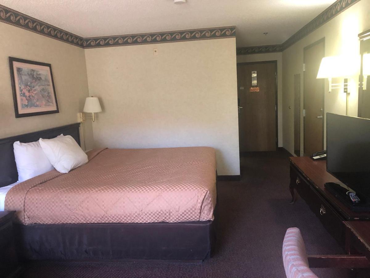 Econo Lodge Inn & Suites El Paso Luaran gambar