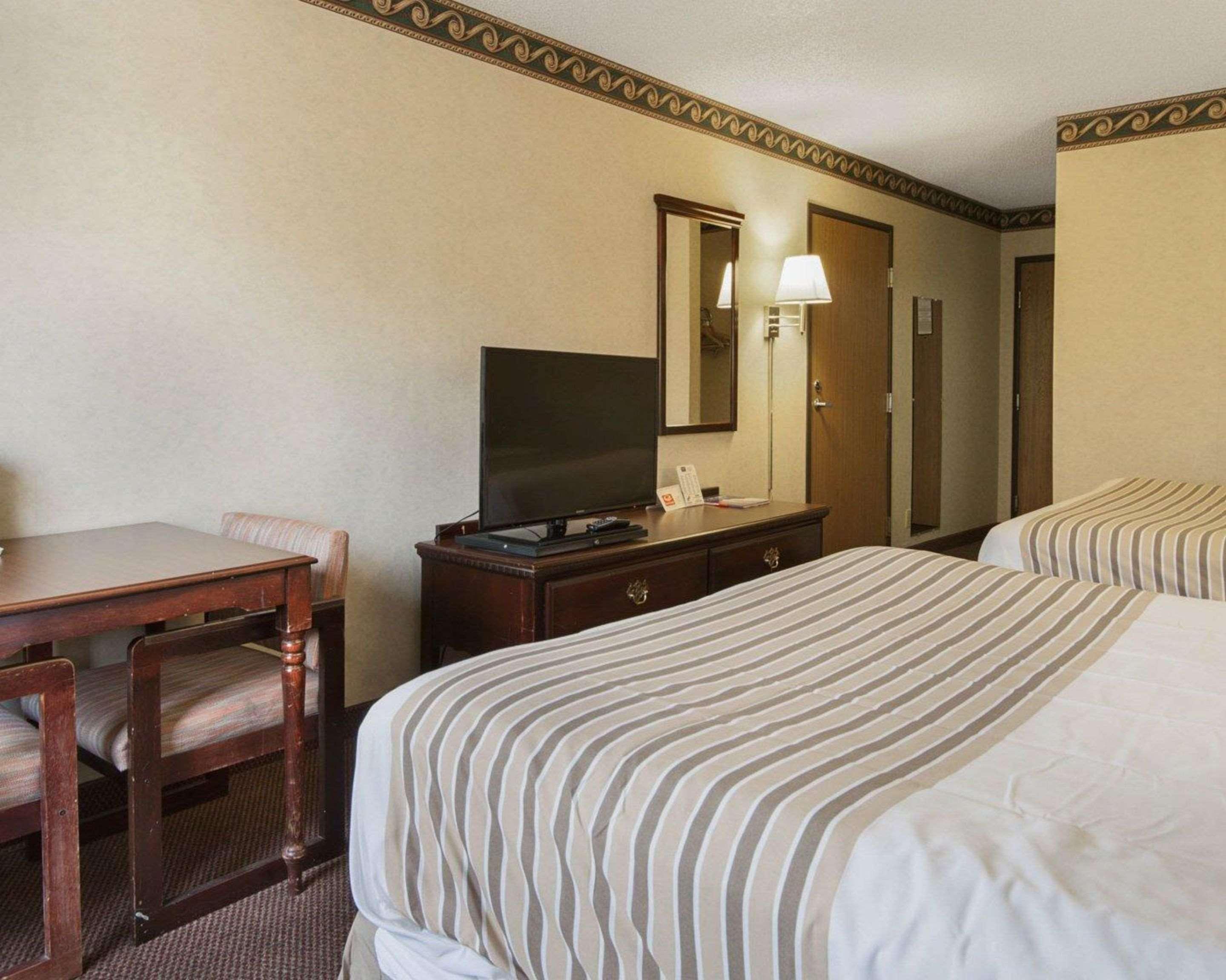Econo Lodge Inn & Suites El Paso Luaran gambar
