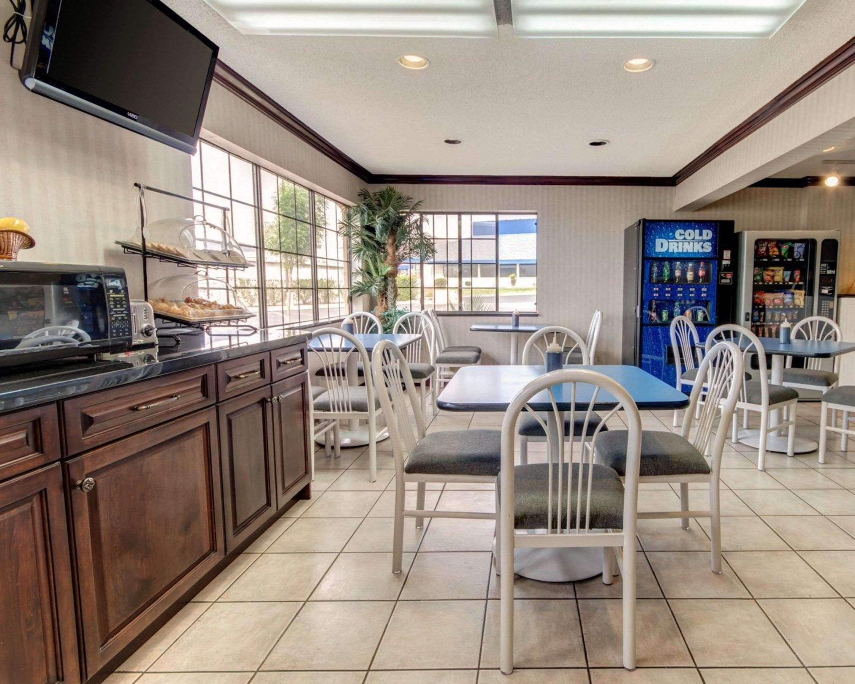 Econo Lodge Inn & Suites El Paso Luaran gambar