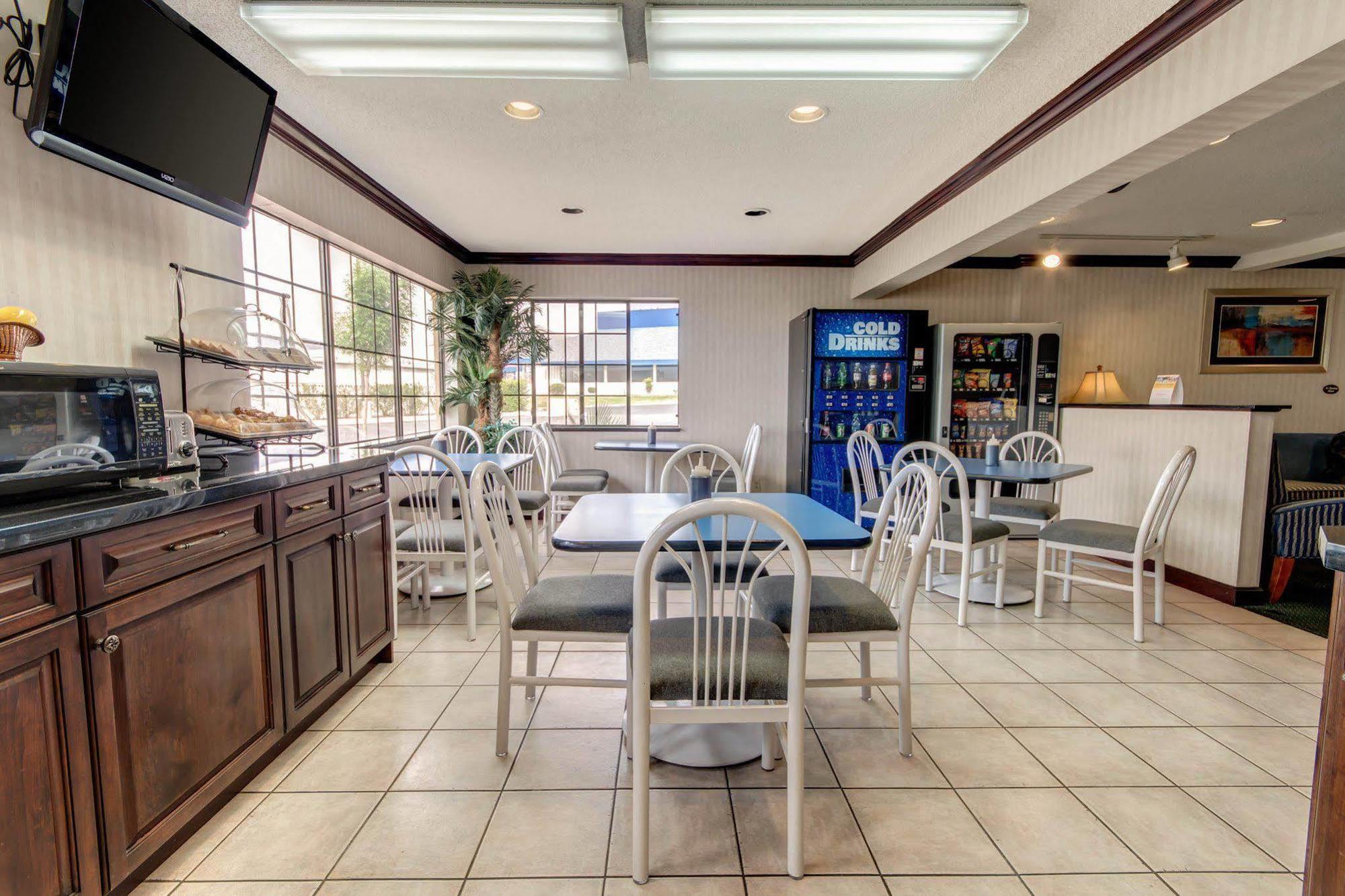 Econo Lodge Inn & Suites El Paso Luaran gambar